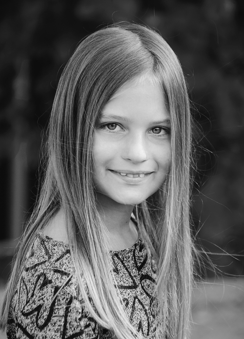 B&W